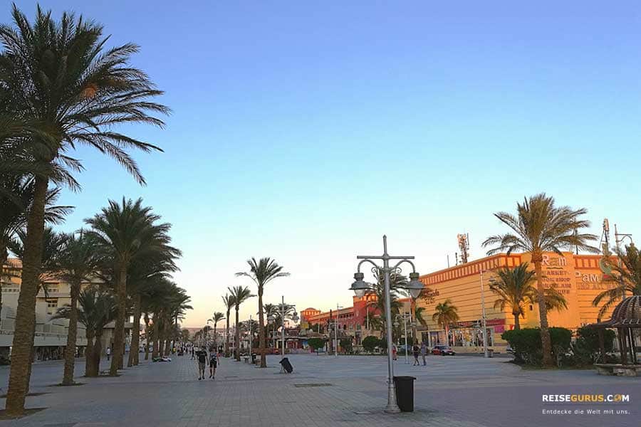 Mamsha-Promenade-Shopping-in-Hurghada