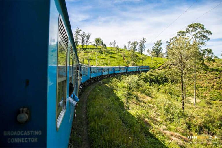 Sri Lanka Zugfahrt durch die Hochregionen